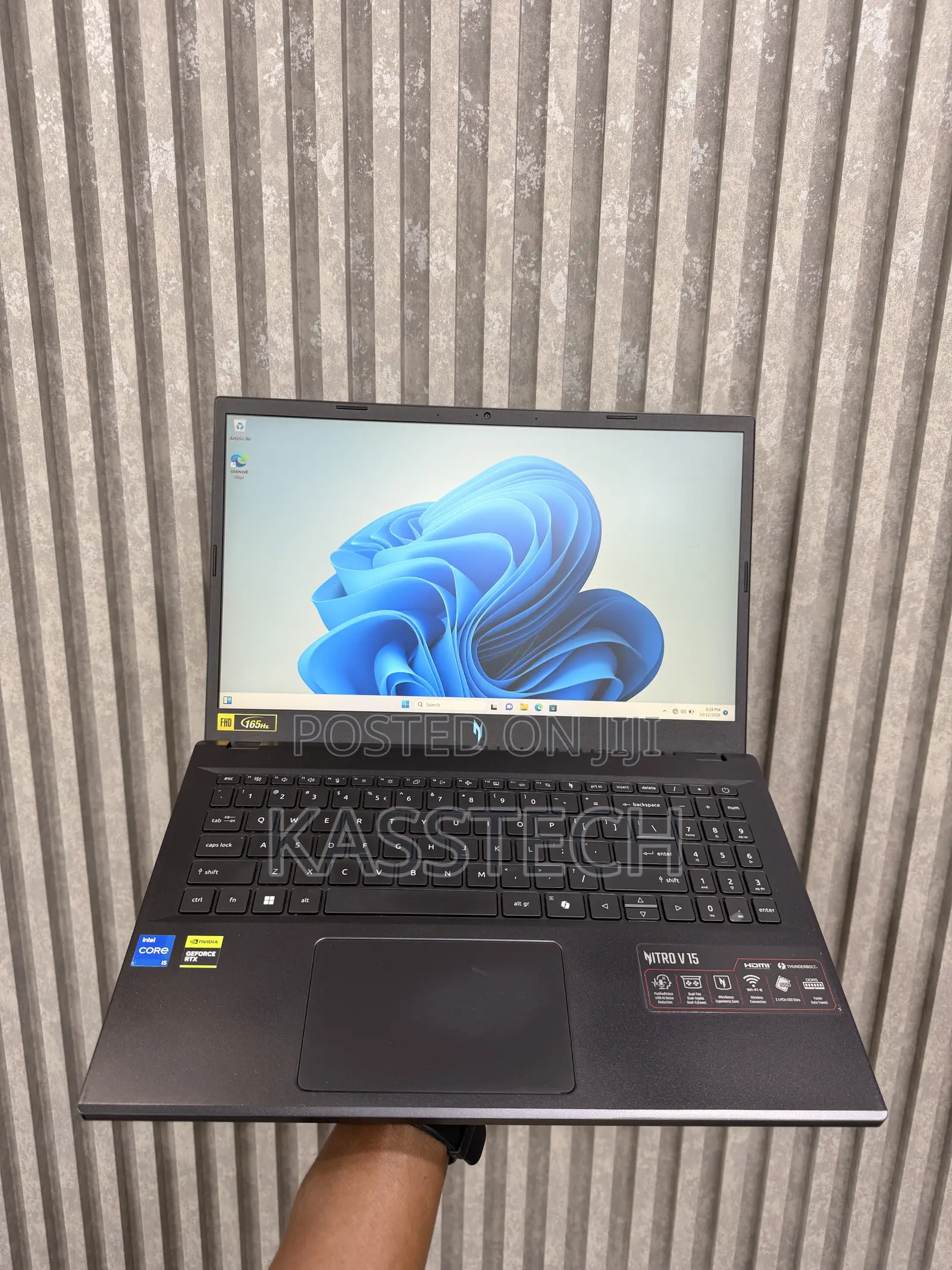 Laptop Acer Nitro V 15 16GB Intel Core i5 SSD 512GB