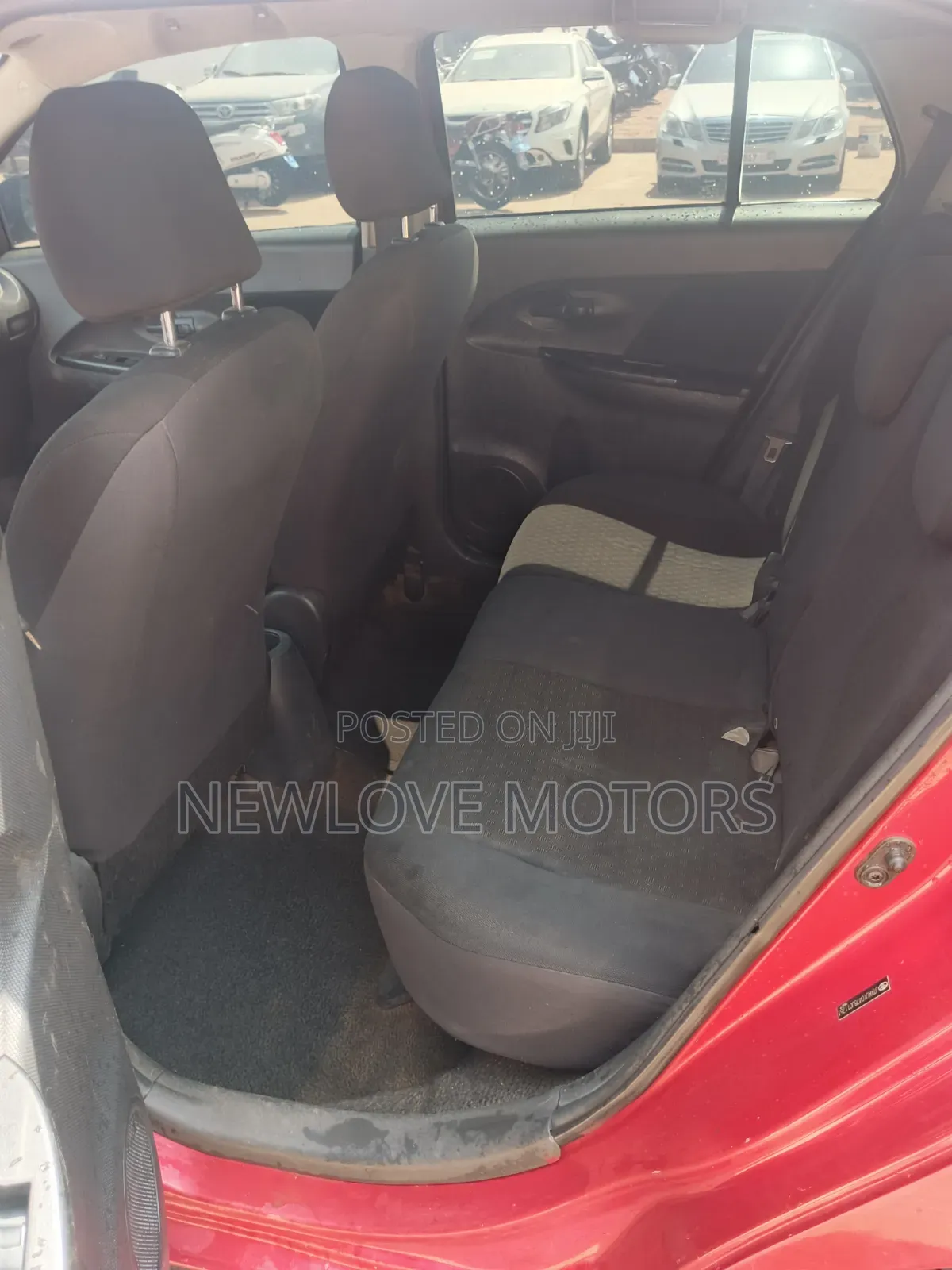 Scion xD Base 2013 Brown