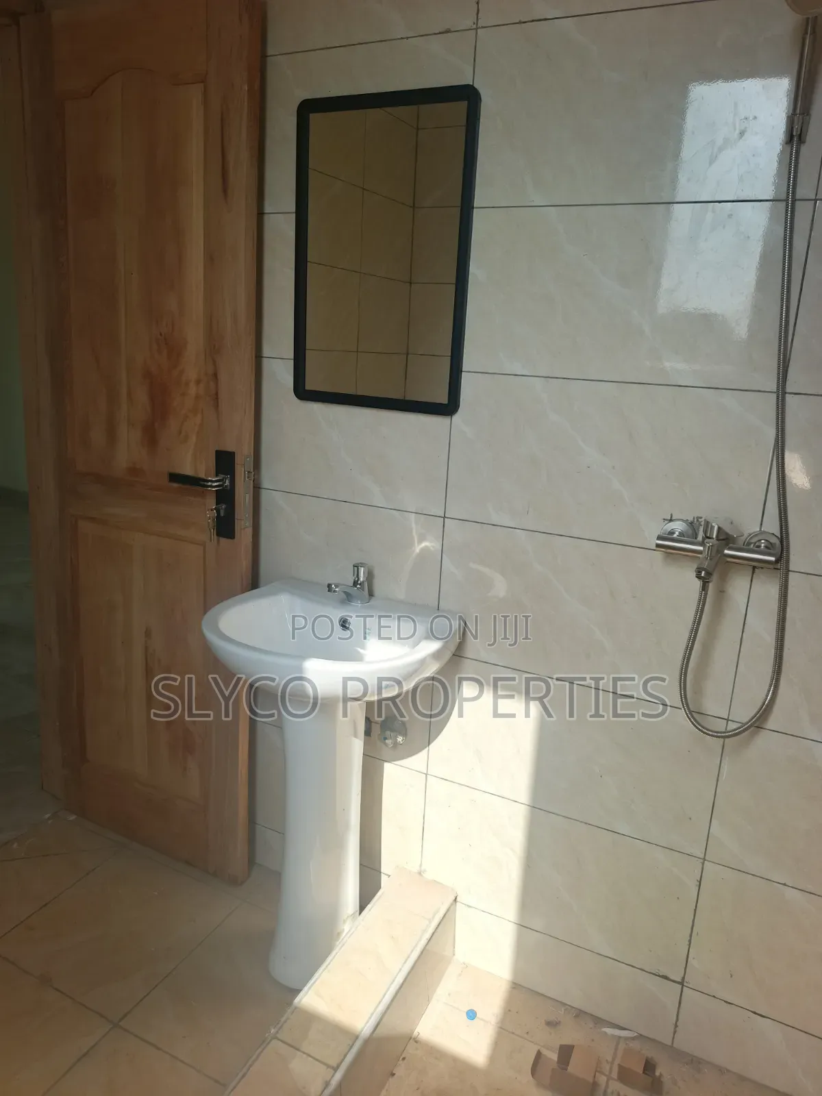 2bdrm Apartment in Koforidua Okorase, New-Juaben Municipal for rent