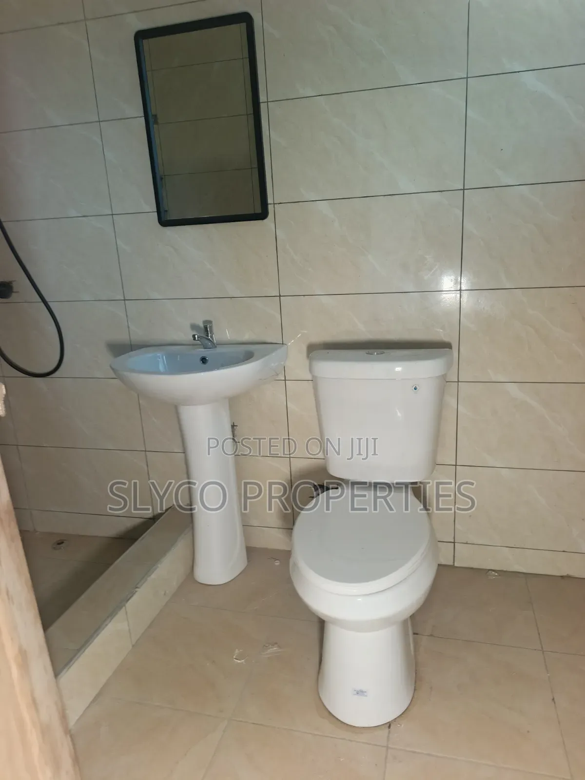 2bdrm Apartment in Koforidua Okorase, New-Juaben Municipal for rent