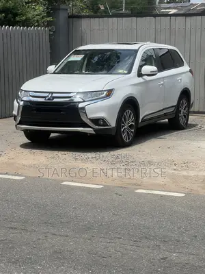 Mitsubishi Outlander SEL AWC 2017 White