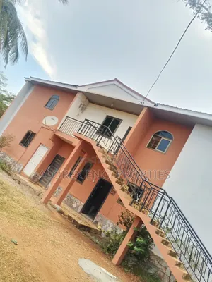 2bdrm Apartment in Amanfro, Frafraha for rent