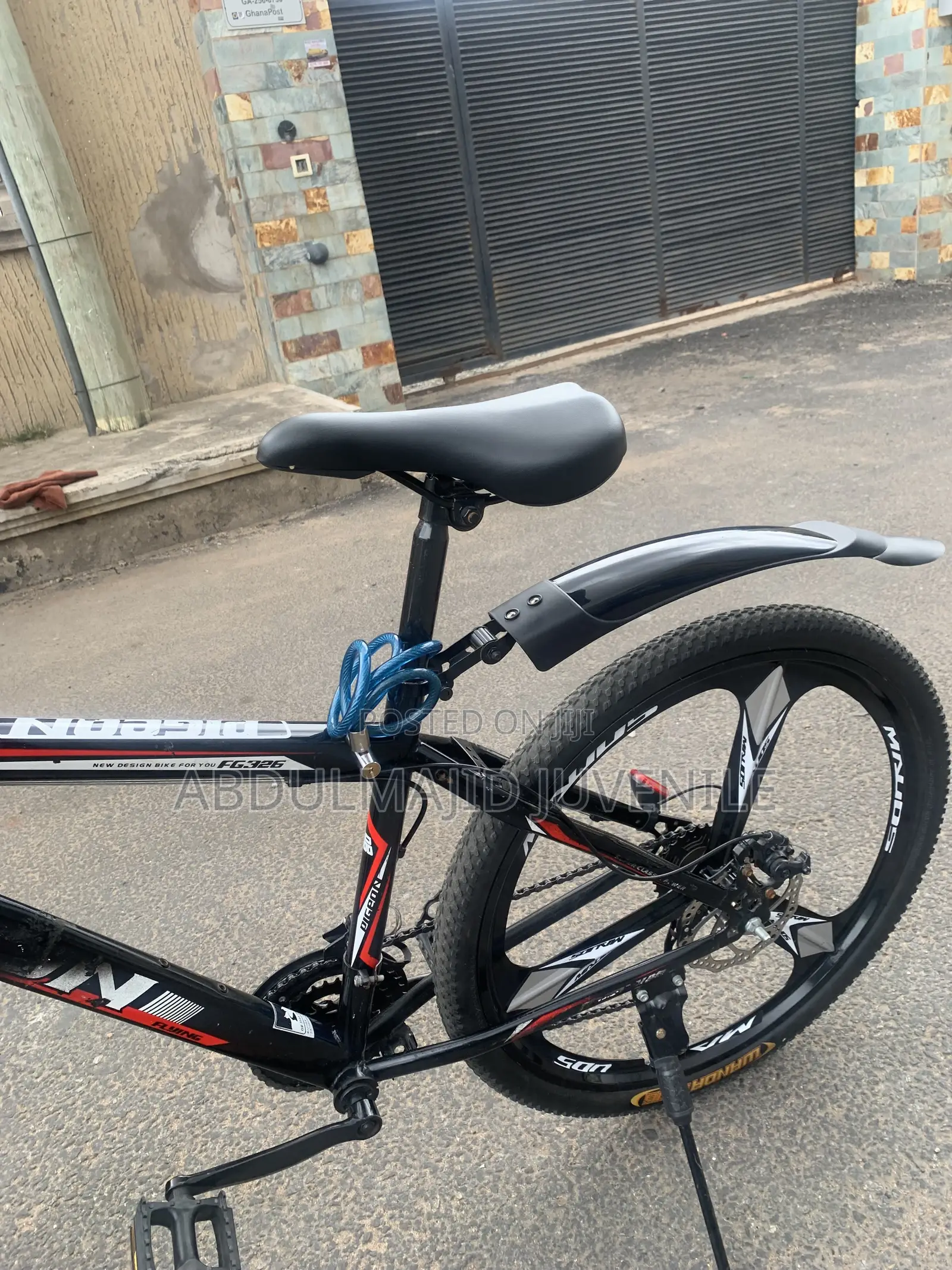 Uk Slightly Use Pigeon Bike for Both Adult and Kids Can Use Very Neat