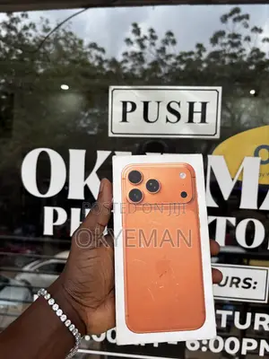 New Apple iPhone 17 Pro Max 256 GB Orange
