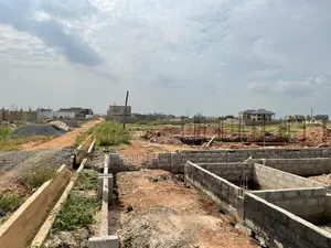 Beverly Hills, Com. 25 — Your Vision Deserves Premium Land