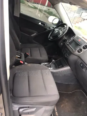 Volkswagen Tiguan S 2010 Gray