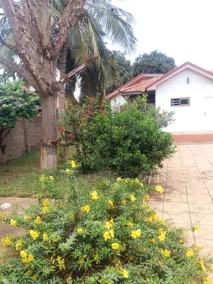 2bdrm Apartment in Amanfro, Frafraha for rent