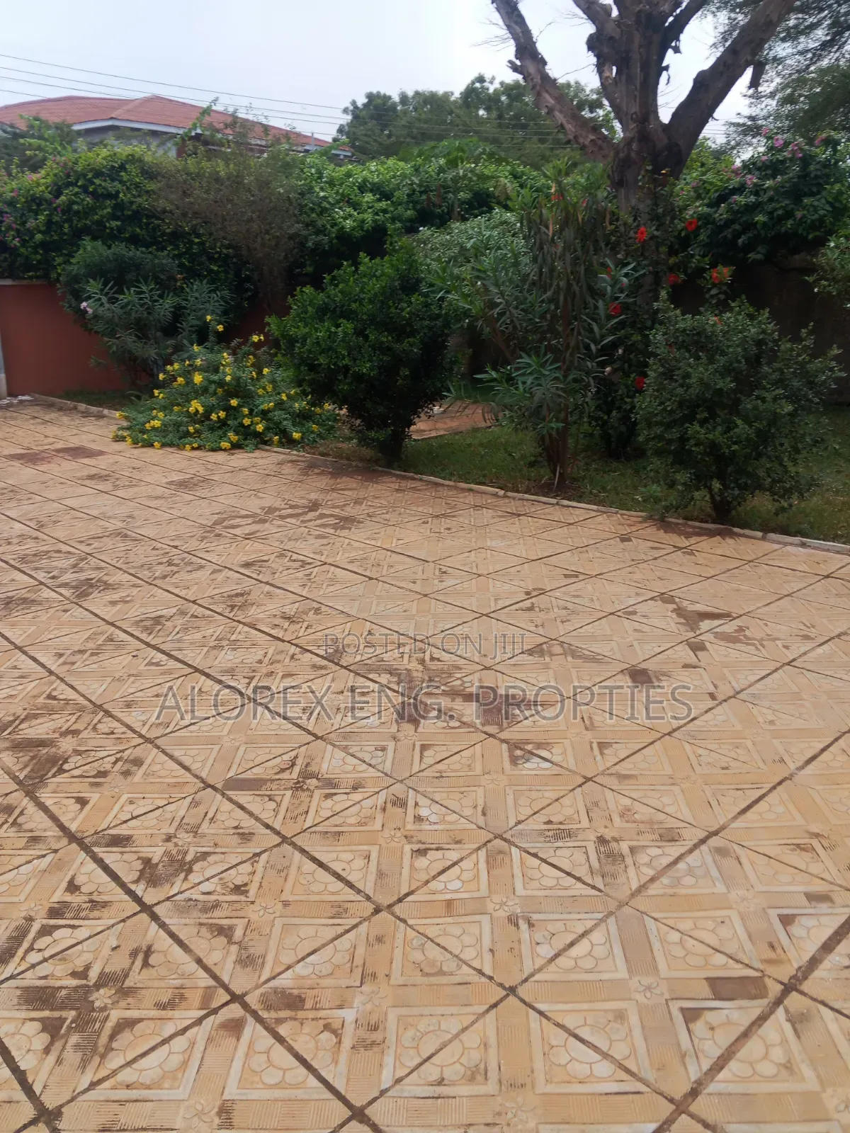2bdrm Apartment in Amanfro, Frafraha for rent