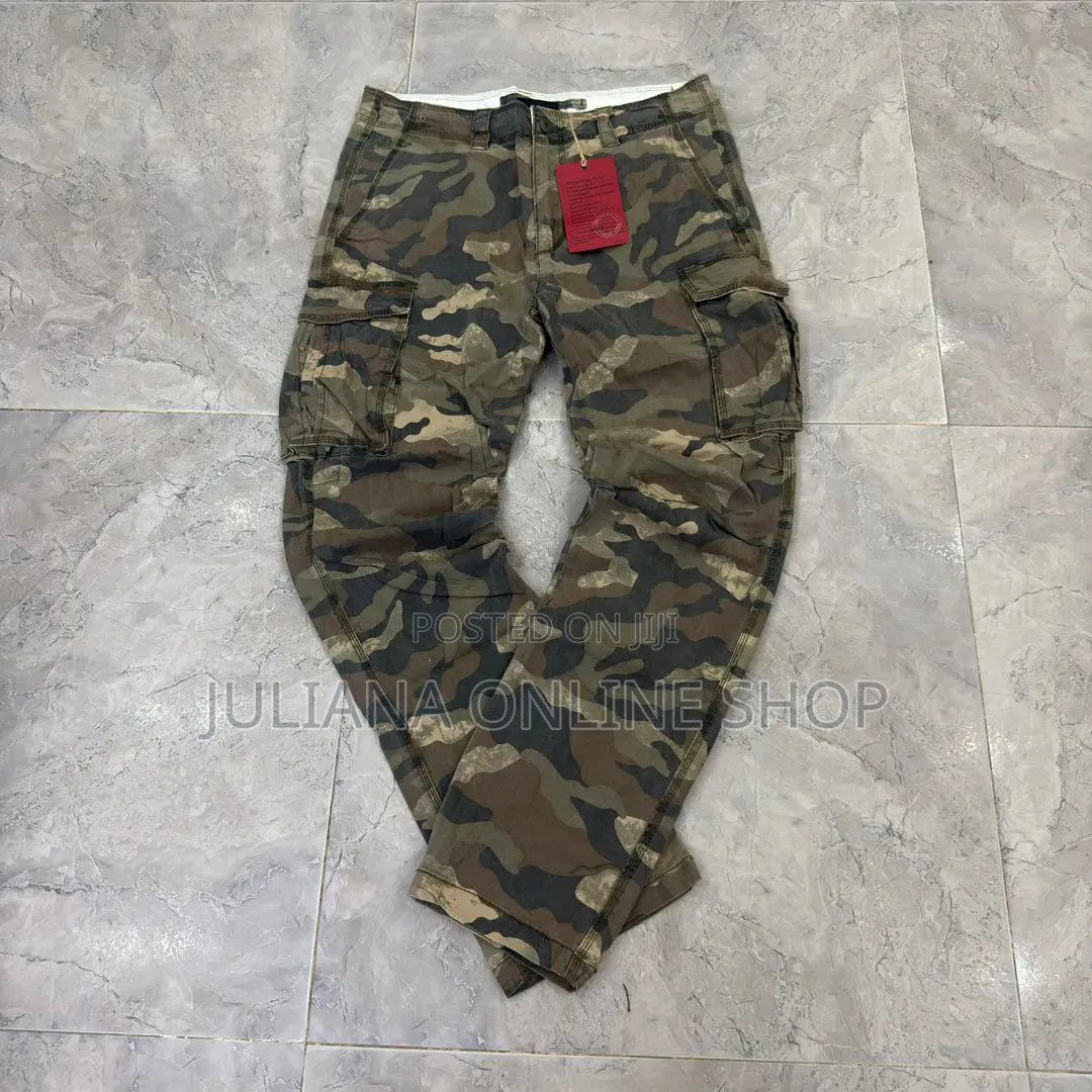 Men Cargo Side Pocket Trousers
