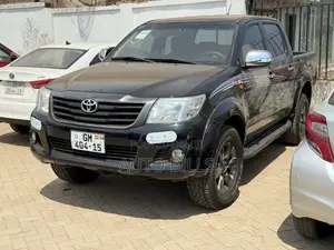 Toyota Hilux WORKMATE 4x4 2015 Black