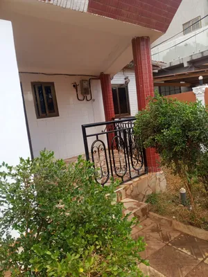 2bdrm Apartment in Adenta Amanfro, Frafraha for rent