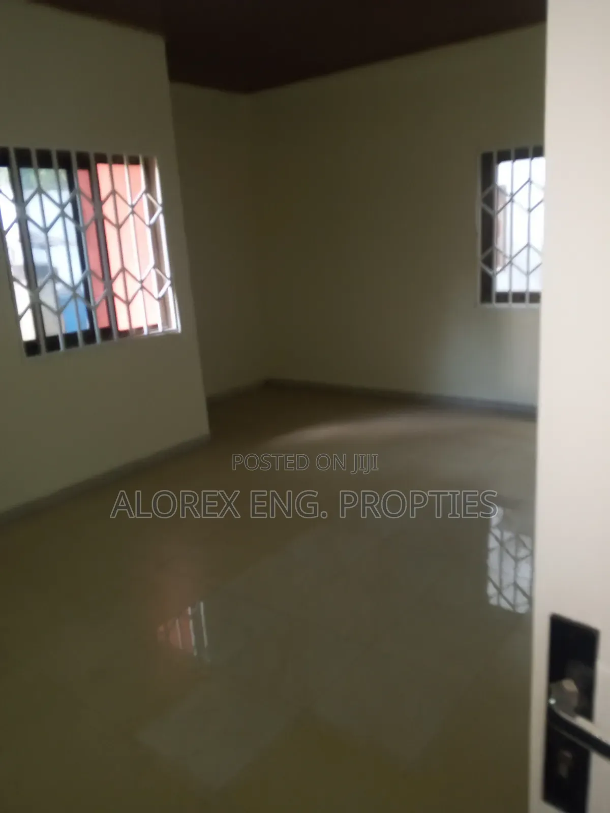 2bdrm Apartment in Adenta Amanfro, Frafraha for rent