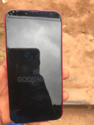 Apple iPhone 13 128 GB Red