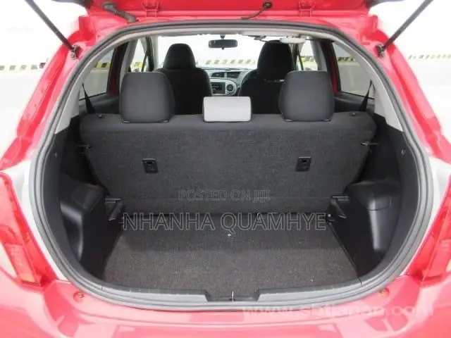 Toyota Vitz 1.0 FWD 3dr 2013 Red