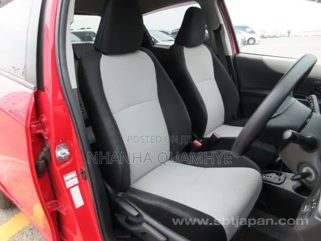 Toyota Vitz 1.0 FWD 3dr 2013 Red