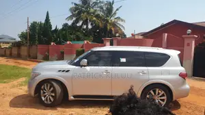 Infiniti QX56 2011 Silver