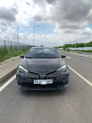 Toyota Corolla XSE 4dr Sedan (1.8L 4cyl CVT) 2017