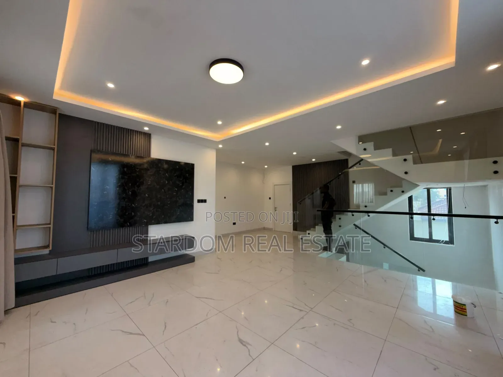 4bdrm Duplex in Adjiringanor, Ability for sale