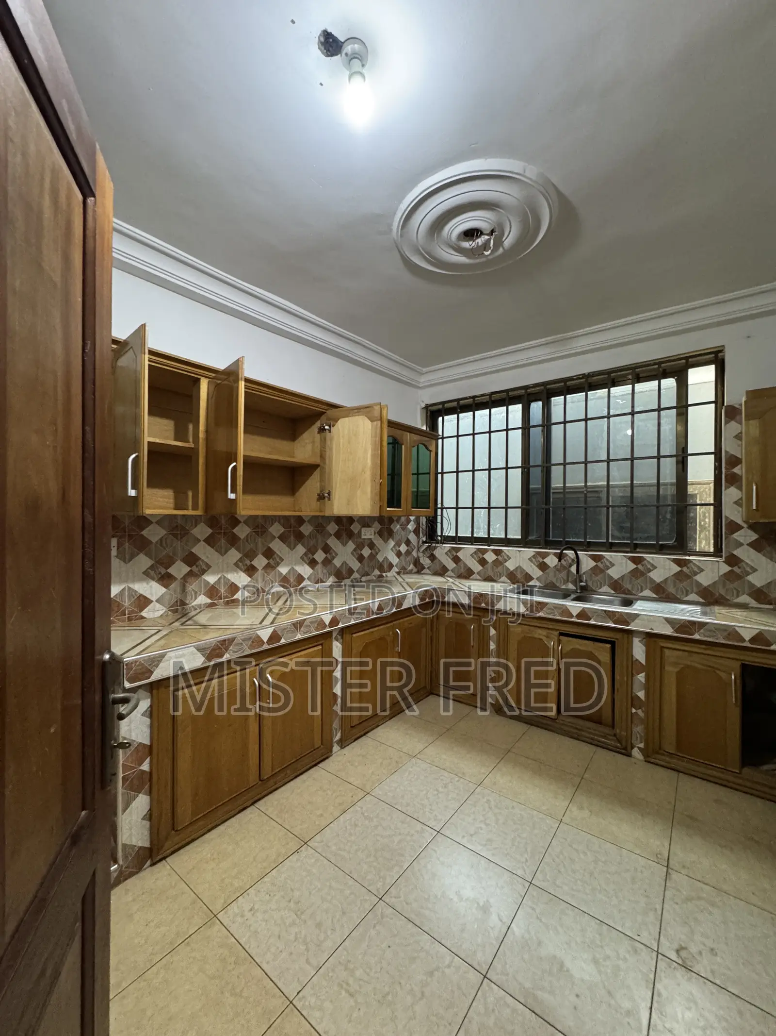 2bdrm Apartment in New Bortianor, Weija for rent