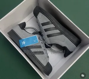 Adidas Superstar