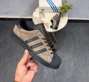 Adidas Superstar