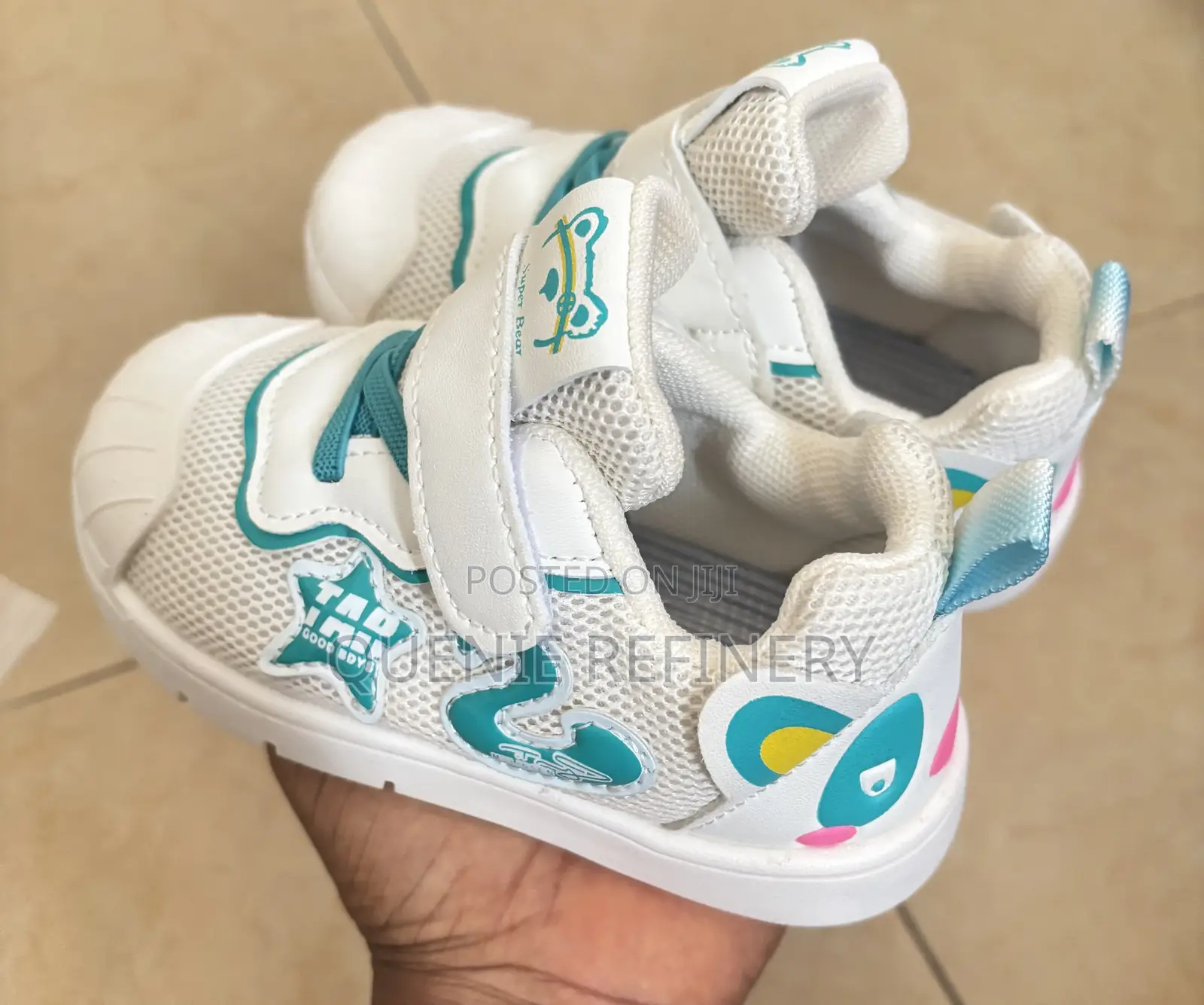 Girls Sneakers