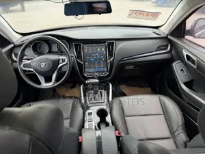 Zotye SR7 2017 Brown