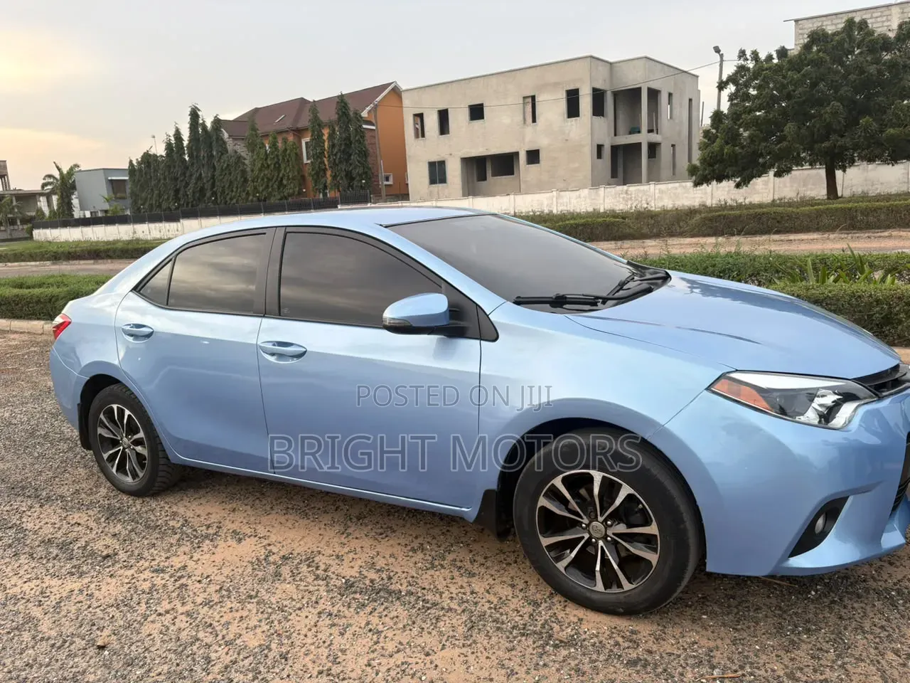 Toyota Corolla LE Eco 4dr Sedan (1.8L 4cyl CVT) 2016 Blue