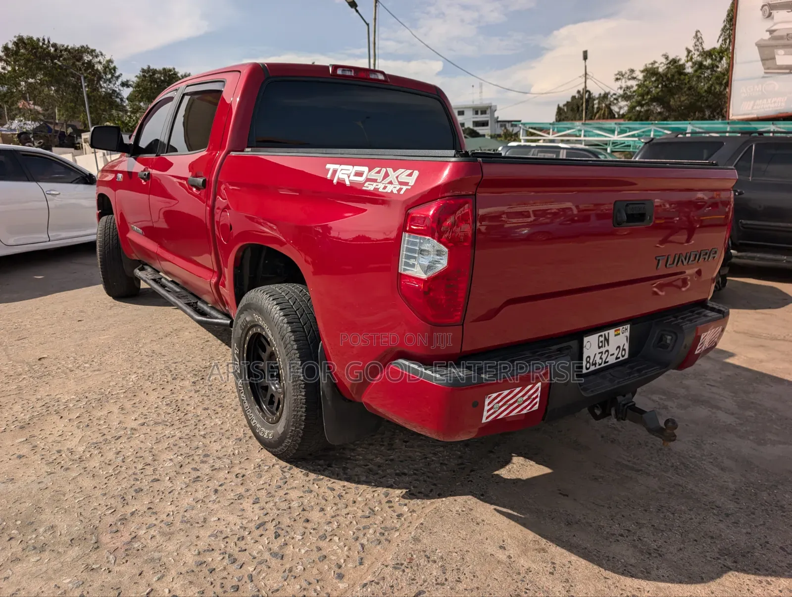 Toyota Tundra SR5 5.7L V8 w/FFV 4x4 Double Cab 6.6 ft. box 145.7 in. WB