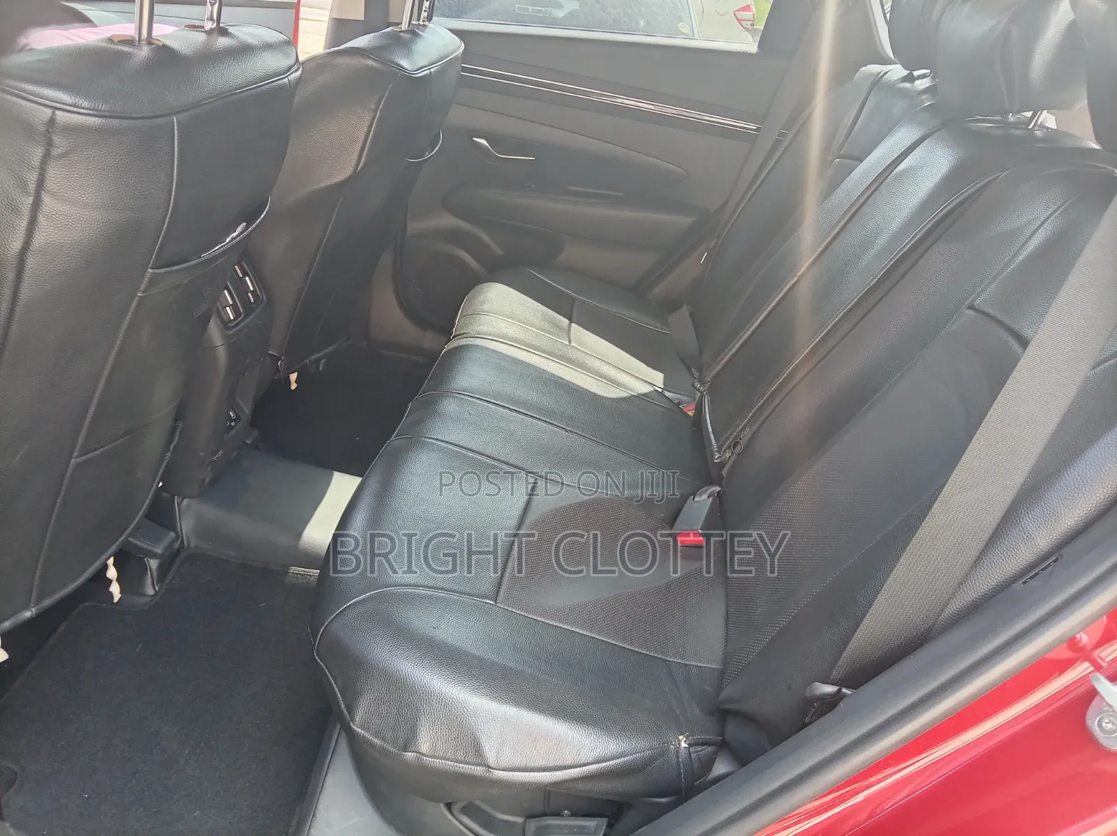 Hyundai Tucson 2022 Red
