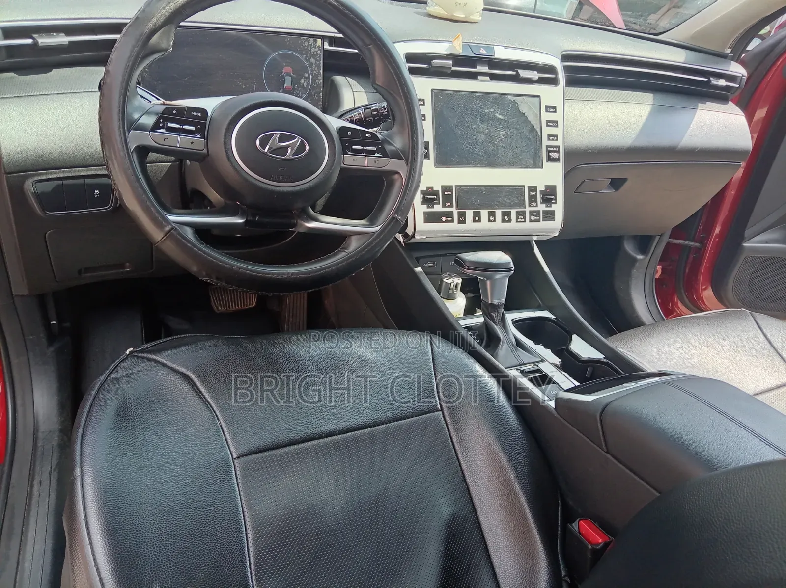 Hyundai Tucson 2022 Red