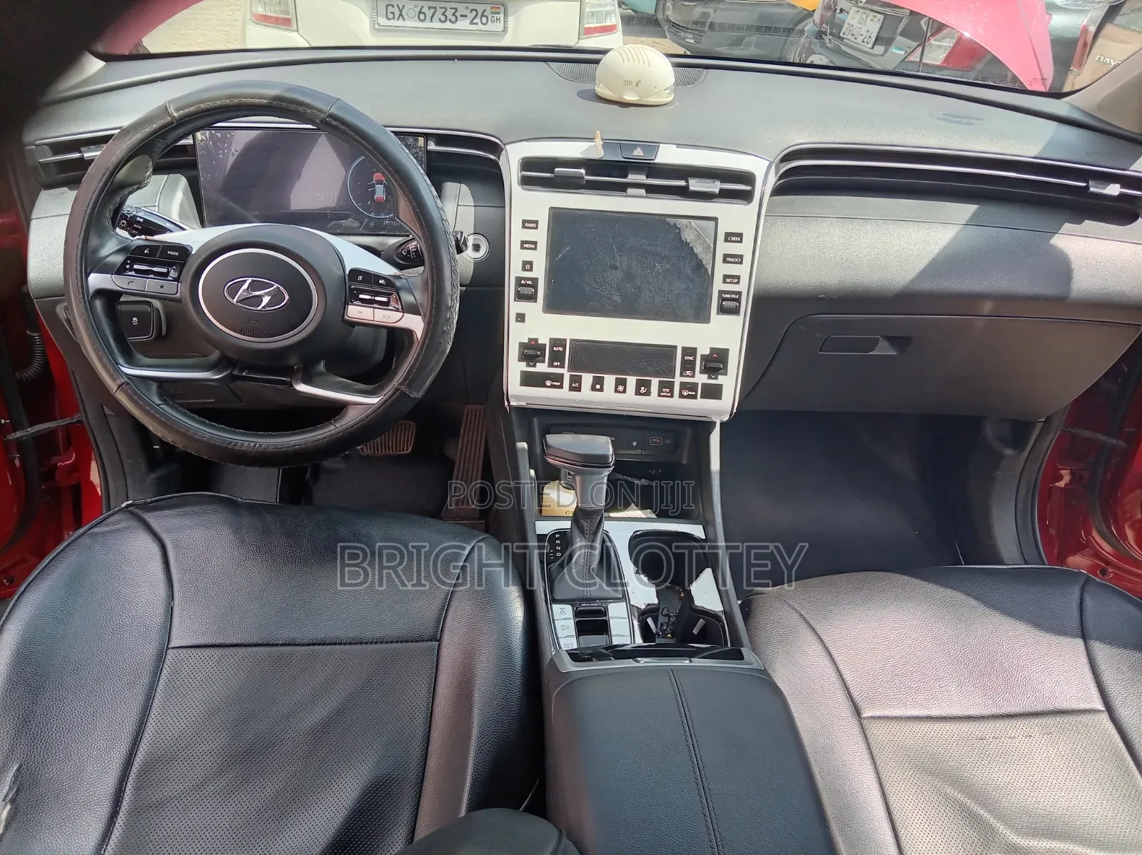 Hyundai Tucson 2022 Red
