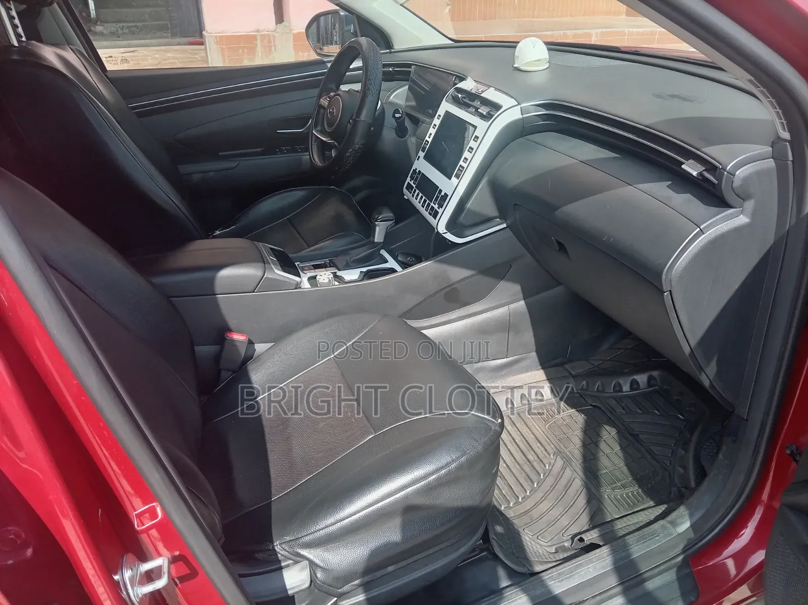Hyundai Tucson 2022 Red
