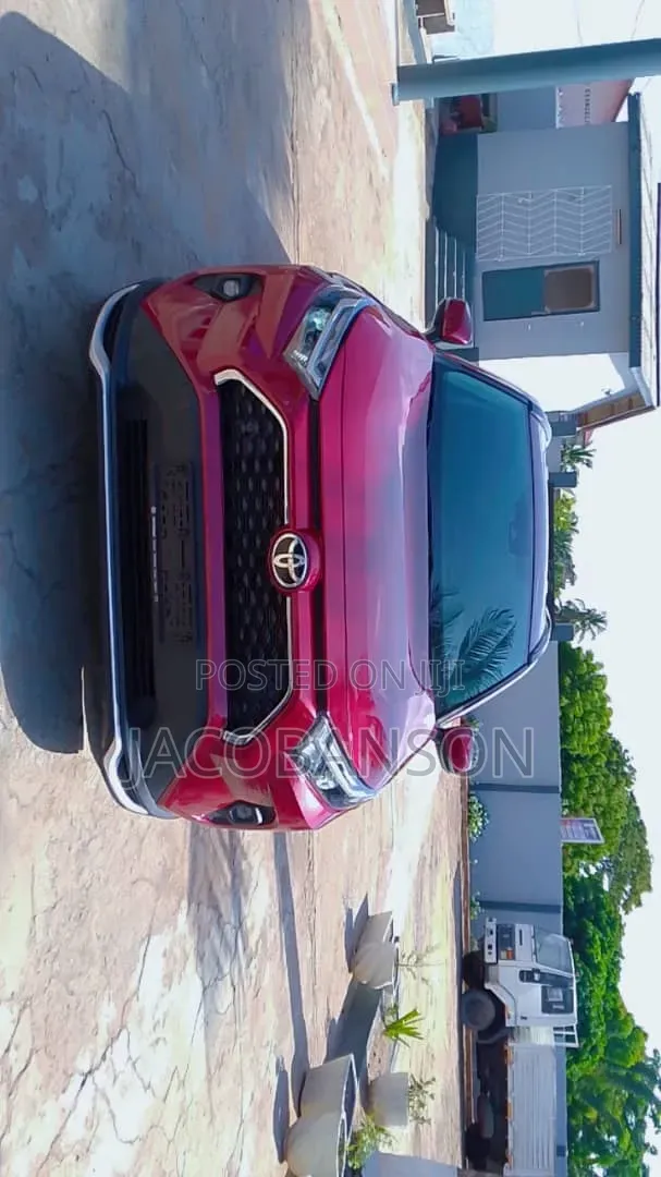 Toyota RAV4 2023 Red