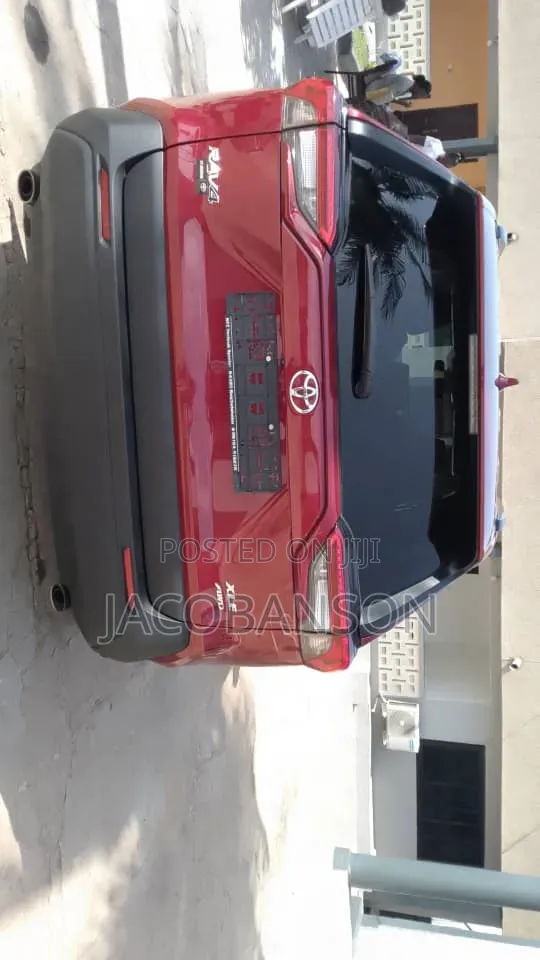 Toyota RAV4 2023 Red