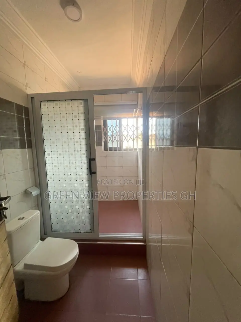 1bdrm Room & Parlour in West Hills Mall Area for rent