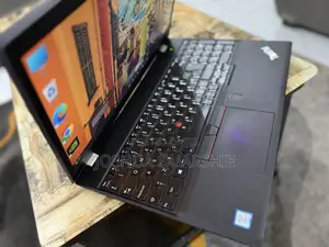 Laptop Lenovo ThinkPad T570 8GB Intel Core i7 SSHD+SSD 256GB