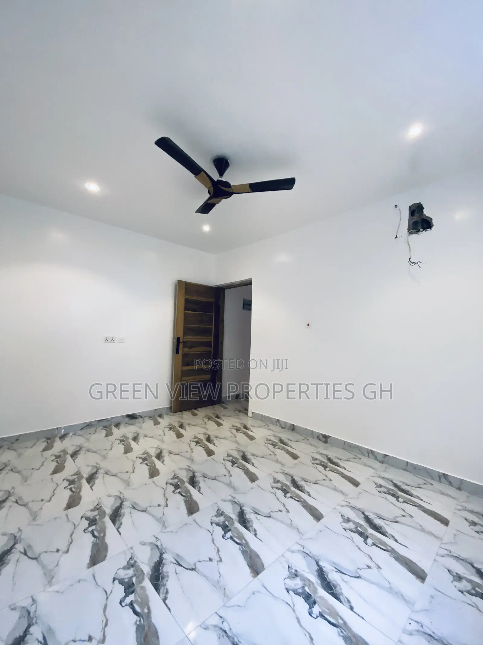 1bdrm Room & Parlour in West Hills Mall Area for rent