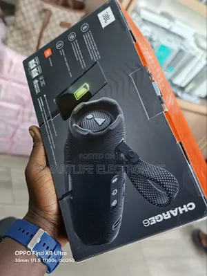 JBL Charge 6