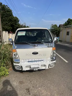 Kia Bongo 3 2004 White