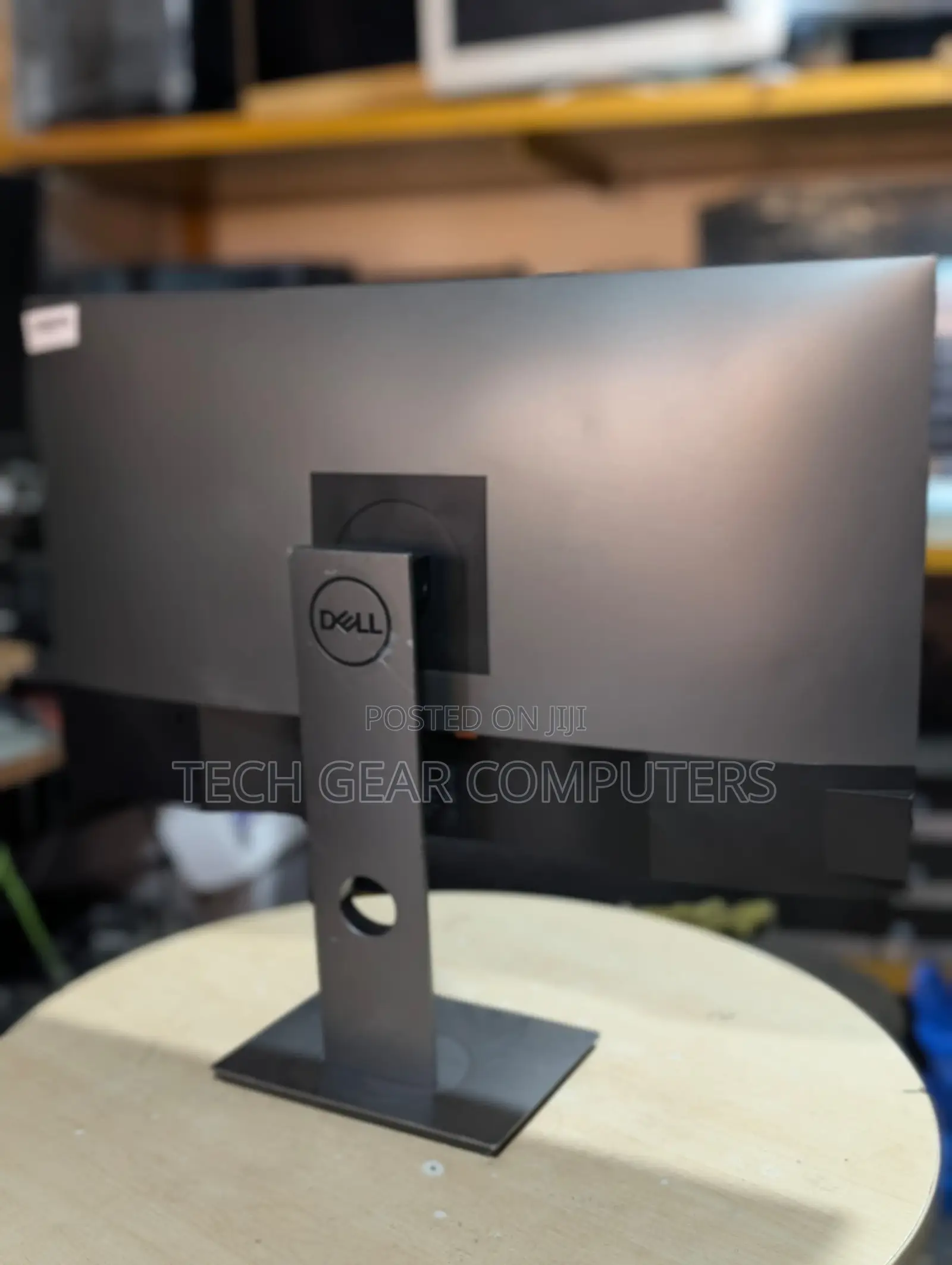 Dell U2719D UltraSharp 27" QHD Monitor (2560 X 1440), 60Hz, IPS,