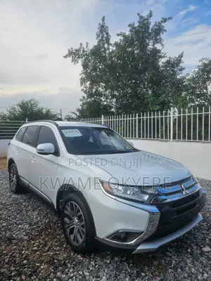 Mitsubishi Outlander SEL FWD 2016 White