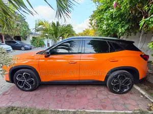 MG ZS 2025 Orange