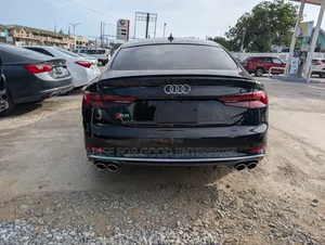 Audi S5 3.0T Premium AWD quattro Sportback 2019 Black