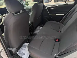 Toyota RAV4 Prime SE AWD 2024 Silver