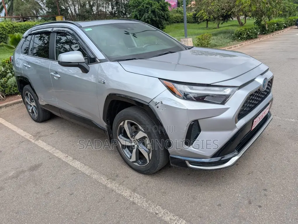 Toyota RAV4 Prime SE AWD 2024 Silver