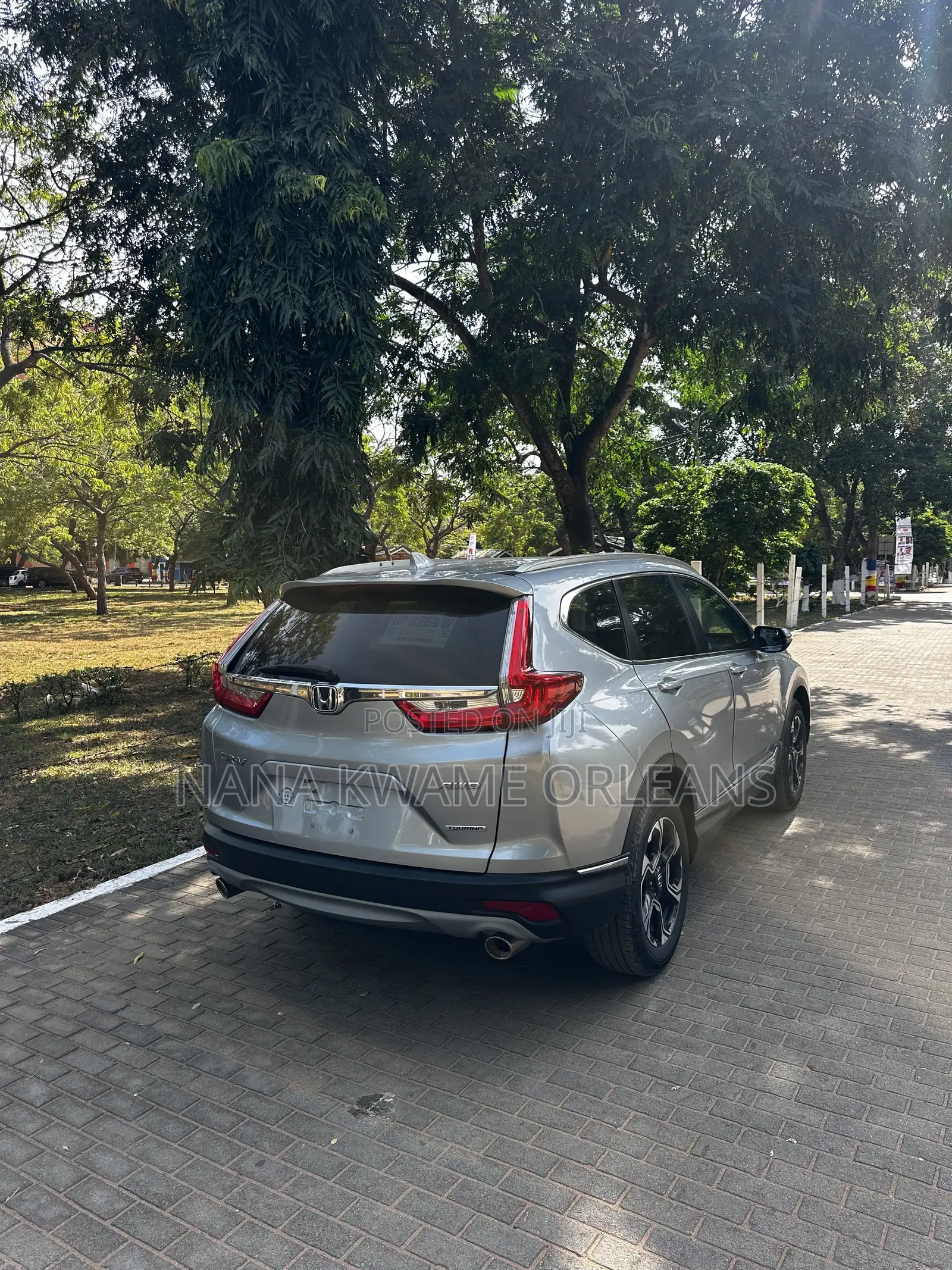 Honda CR-V Touring AWD 2018 Gray