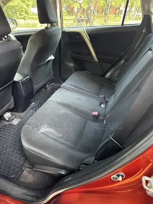 Toyota RAV4 LE 4dr SUV (2.5L 4cyl 6A) 2015 Orange