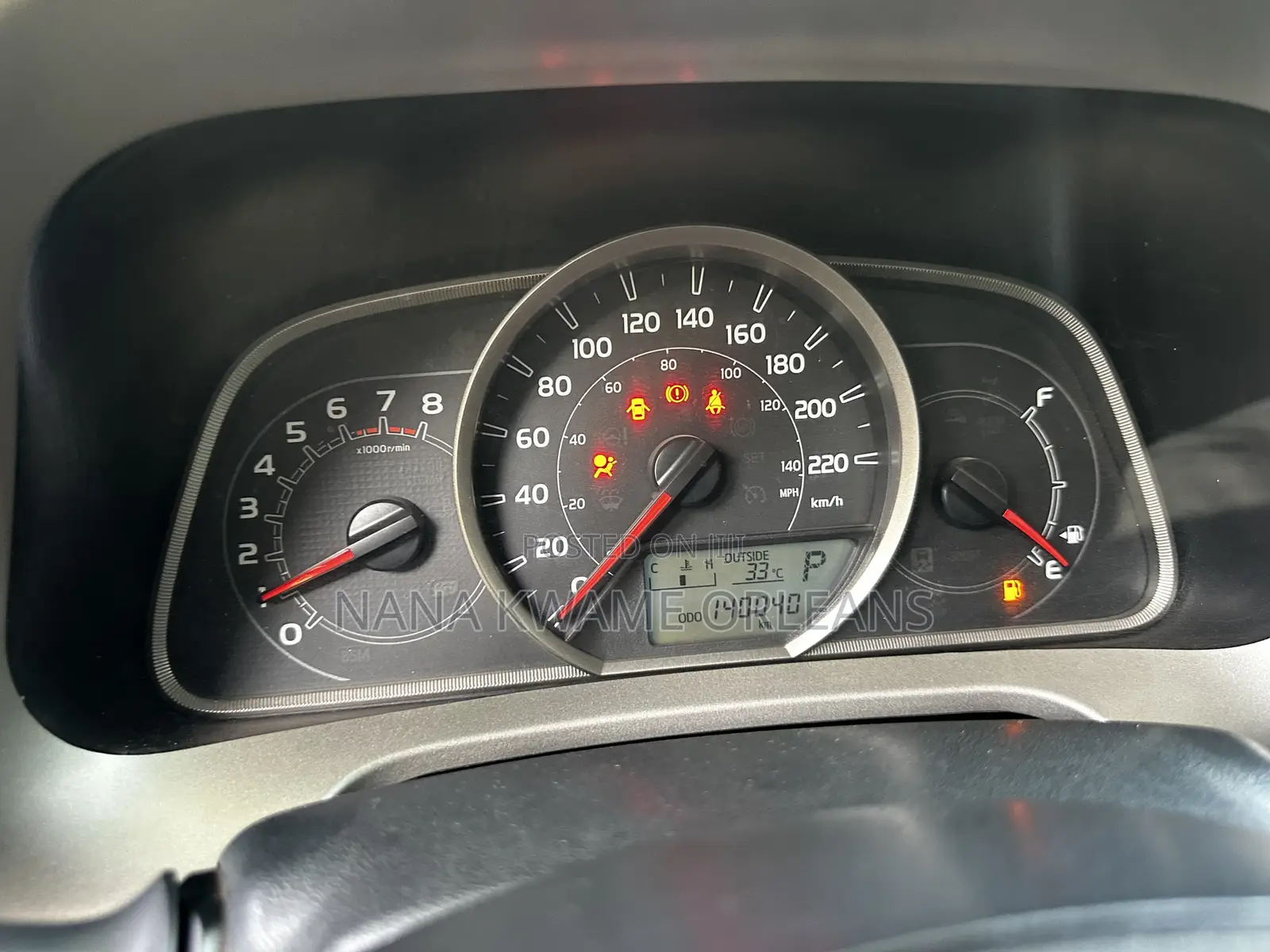 Toyota RAV4 LE 4dr SUV (2.5L 4cyl 6A) 2015 Orange