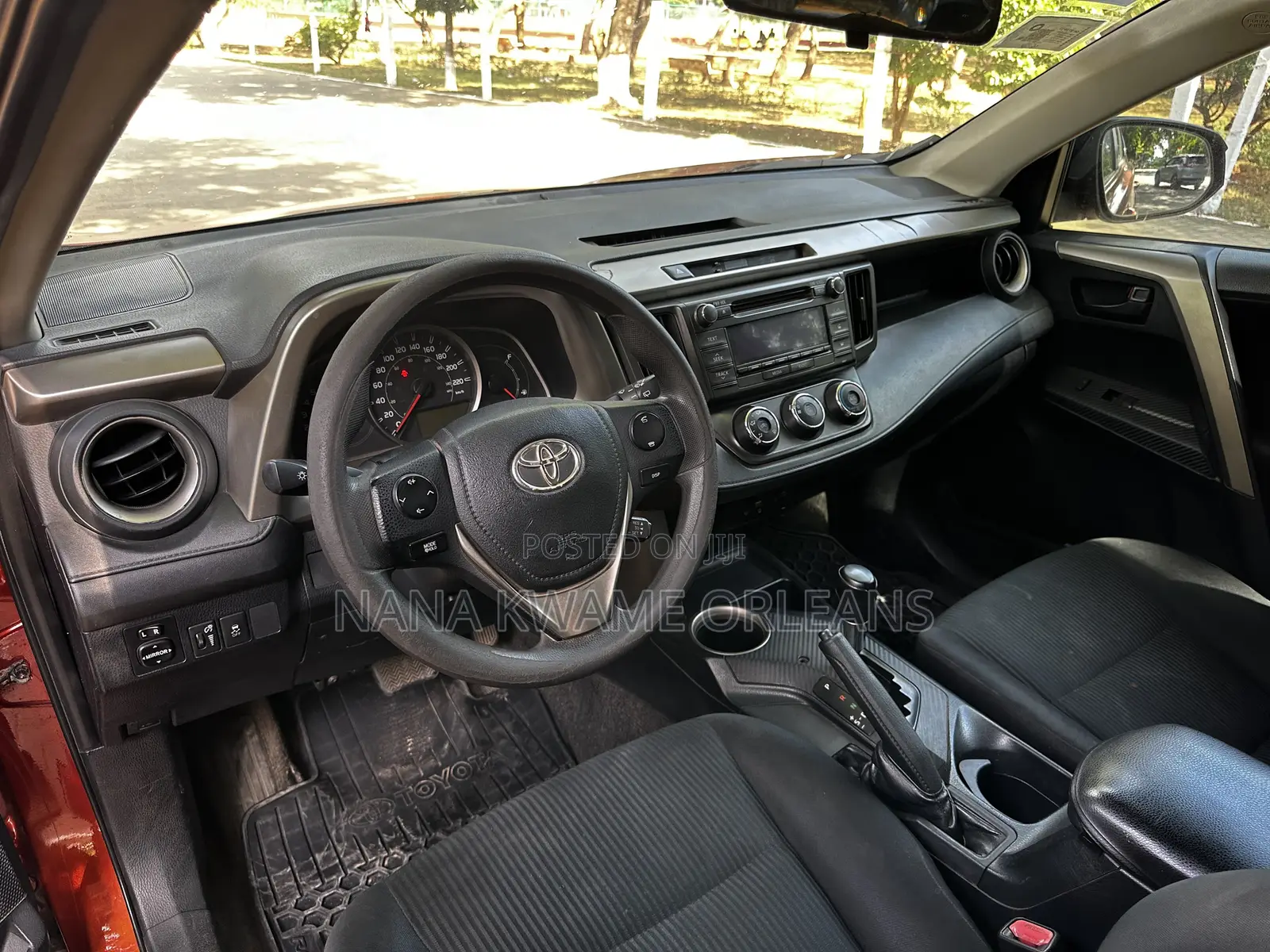 Toyota RAV4 LE 4dr SUV (2.5L 4cyl 6A) 2015 Orange